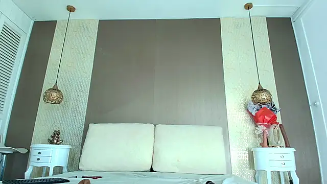 Tiifany_Baker webcam