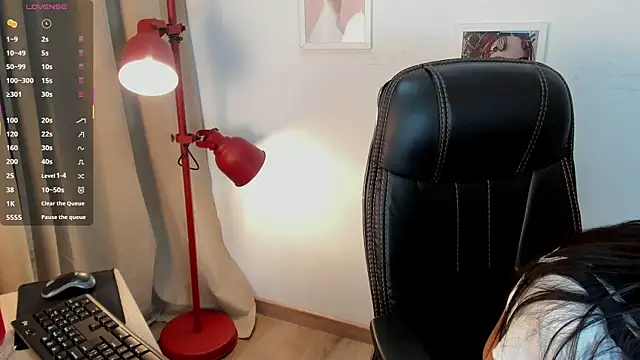 Emma_Lirys webcam