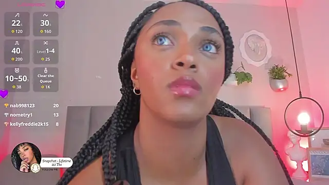 Tina_curly webcam