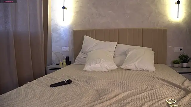 JaleesaIser webcam
