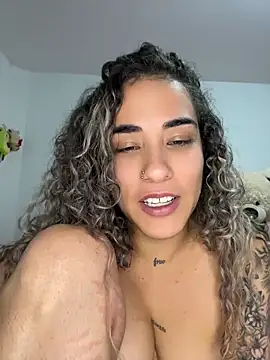 Melina-54