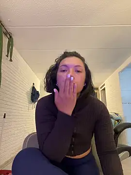 sarita_hos webcam