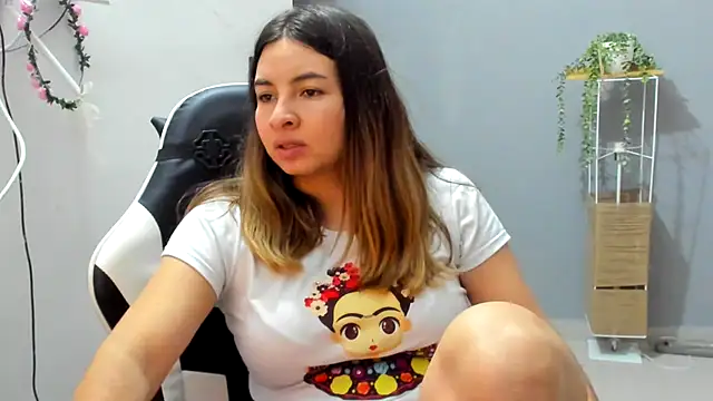 __Emma__11__Lecat_ live cam on StripChat