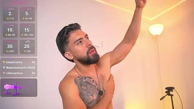 Markbrown live cam on StripChat