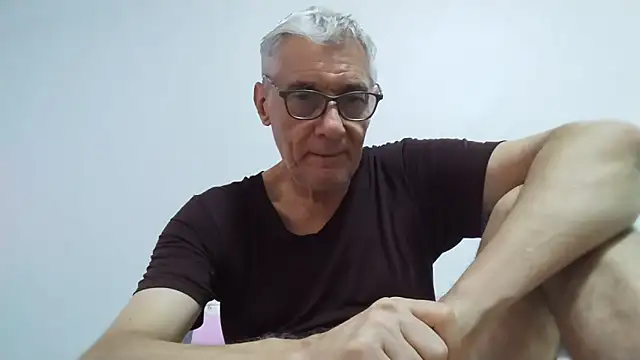 BIGUNCUTHARDCOCK webcam