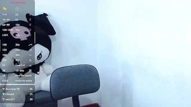 majabloom_ webcam