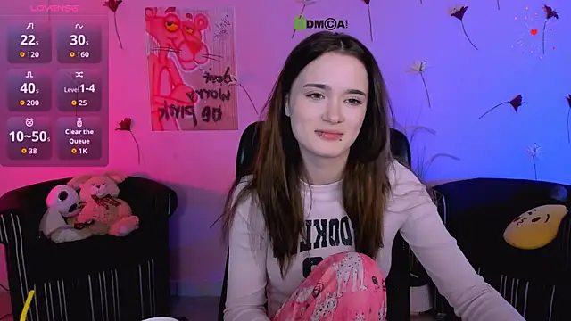 liana_kisses webcam