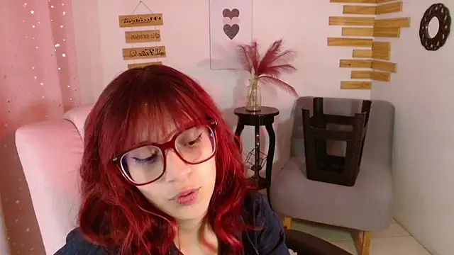 RedMeloddy webcam
