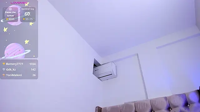 ArianaaGrace webcam