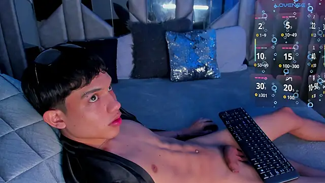 Sebax_Young webcam