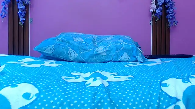 skinnybarbie022 webcam