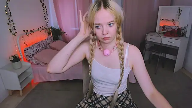 BellaMontgomery webcam