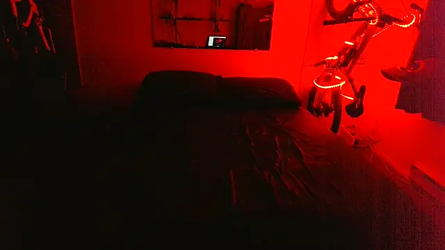 Funboyy1111 webcam