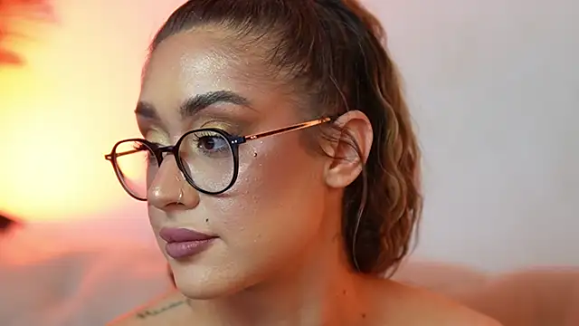 AileenKiss webcam