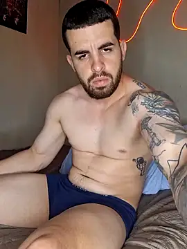 Cubanotatuado webcam