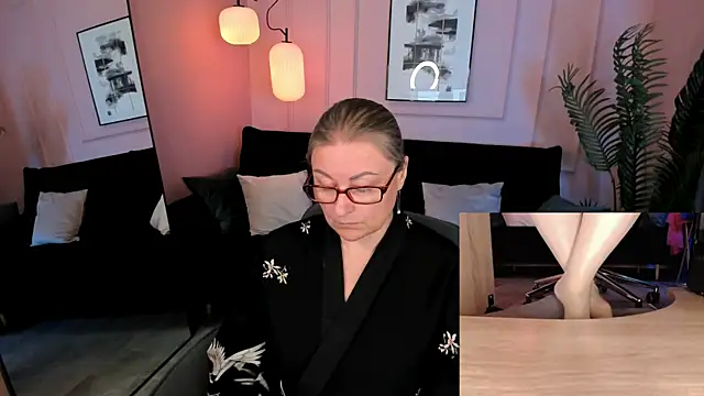 Alexandra_Kind webcam