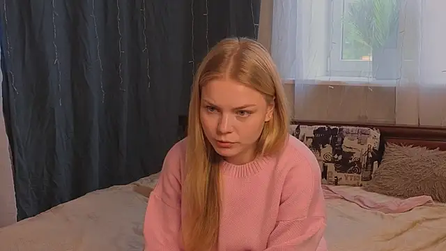 LavonaMadlem webcam