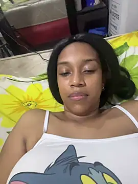 CandyDollXXX webcam
