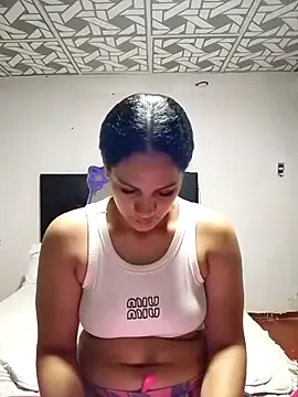 cieloo_777 webcam