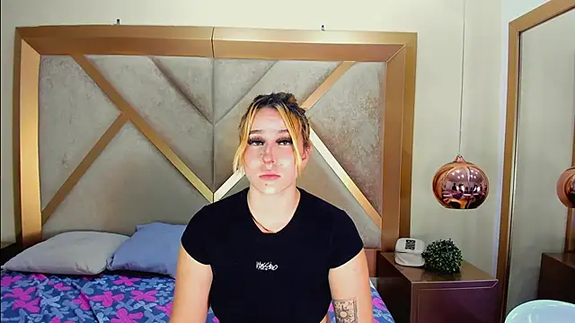 SelenaNoir_ webcam