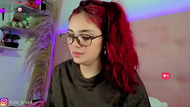 Kylie_brokee webcam