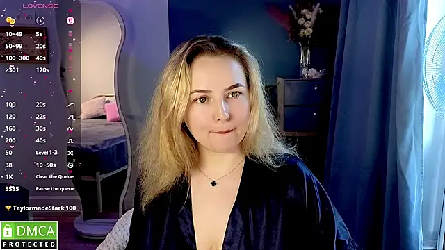 Mira_Mermayd live cam on StripChat