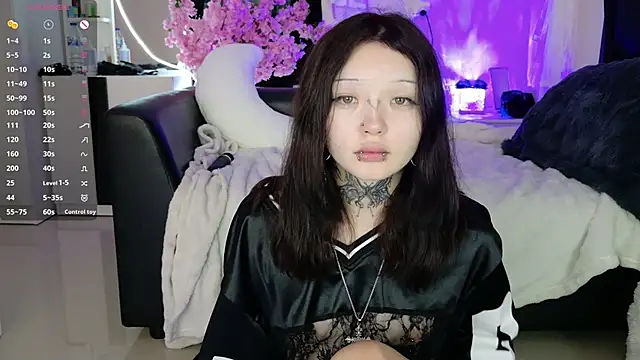 Lein_Bone live cam on StripChat