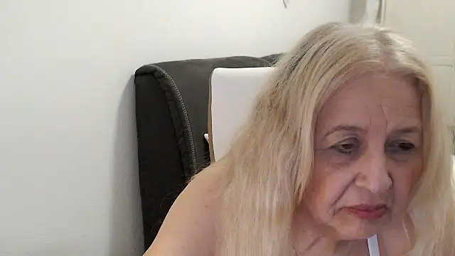 SusiLifeXXX live cam on StripChat