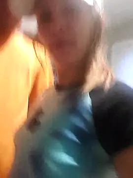 Bakedroll333 live cam on StripChat