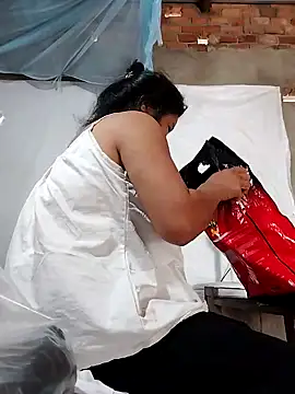BigAss-69 live cam on StripChat