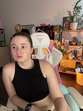 sweetest_pie live cam on StripChat