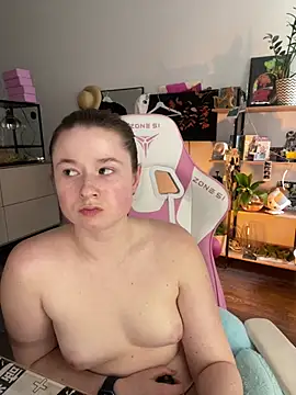sweetest_pie live cam on StripChat
