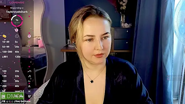 Mira_Mermayd live cam on StripChat