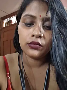 Jasmine_Januja live cam on StripChat