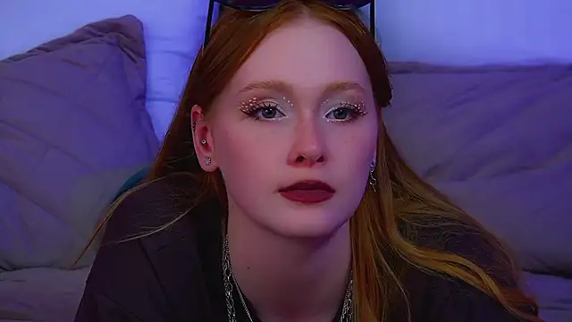 AgataFoxley live cam on StripChat