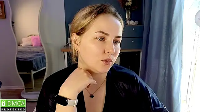 Mira_Mermayd webcam