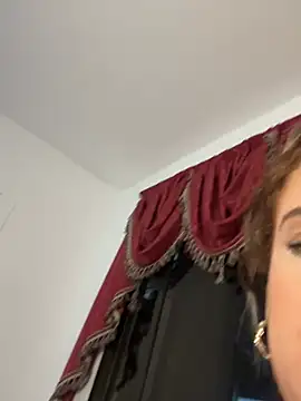 Alisha-Bond webcam