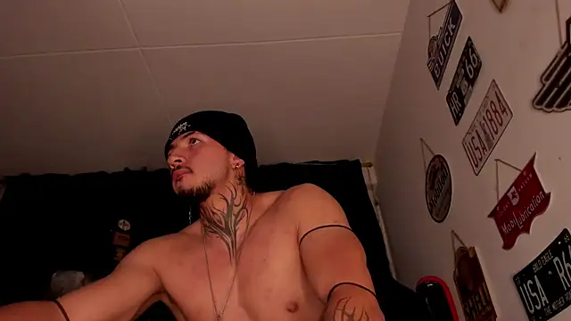 the_beast_master_ webcam