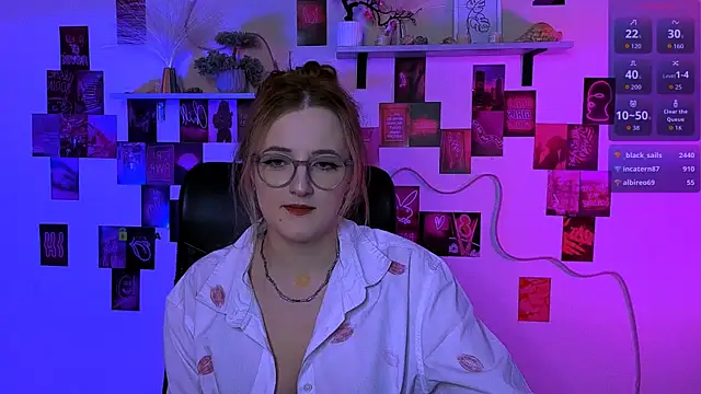 luna_berryy webcam