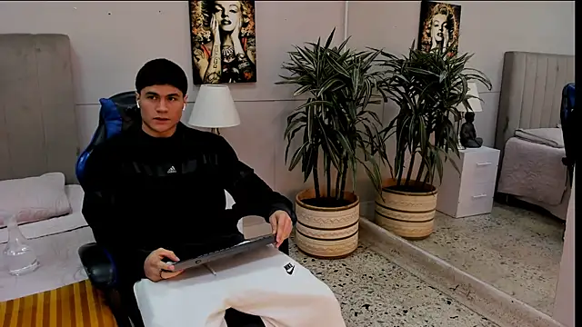 roan_birkin webcam