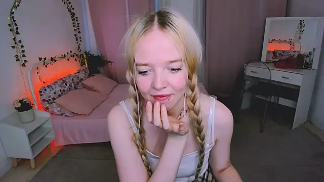 BellaMontgomery webcam