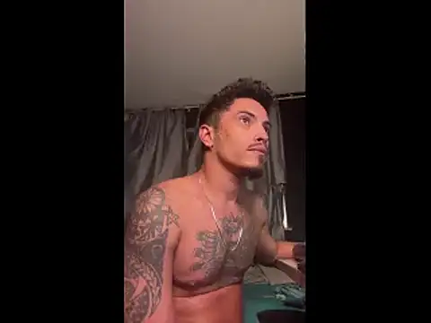EduXavier26 live cam on StripChat