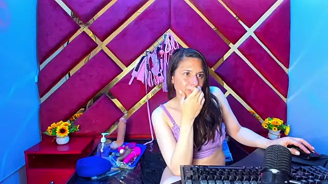 kylie_bloom - Kylie_Bloom's free webcam - UK Sex Cams