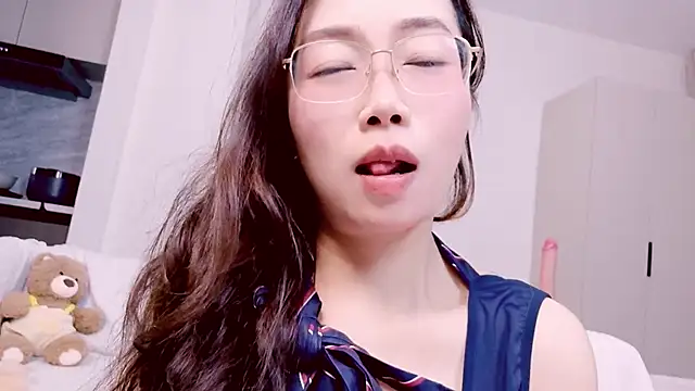 xinxinchuxin661 webcam