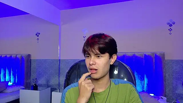 Derek_Sinn webcam