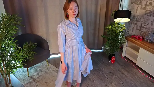 LeliaSavich live cam on StripChat