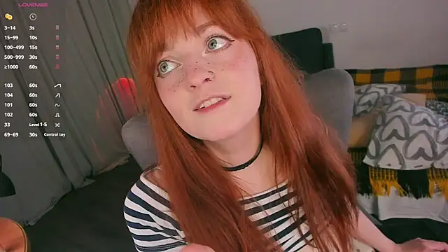 Alice_CutePerv webcam