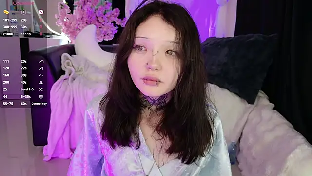 Lein_Bone live cam on StripChat