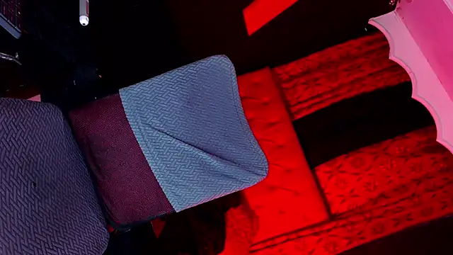 abrilbigcock webcam