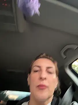 Hot-Milf4U webcam